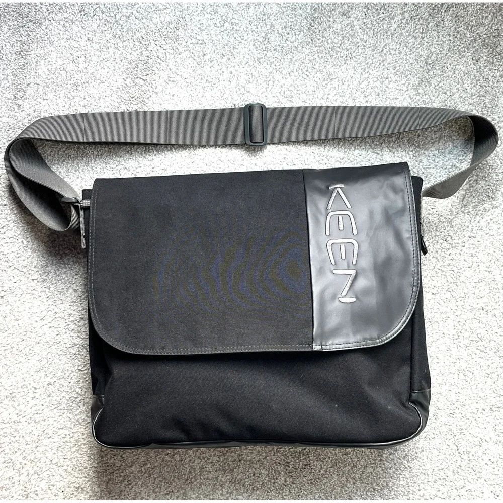 Keen Morton Messenger Laptop Bag Black 13